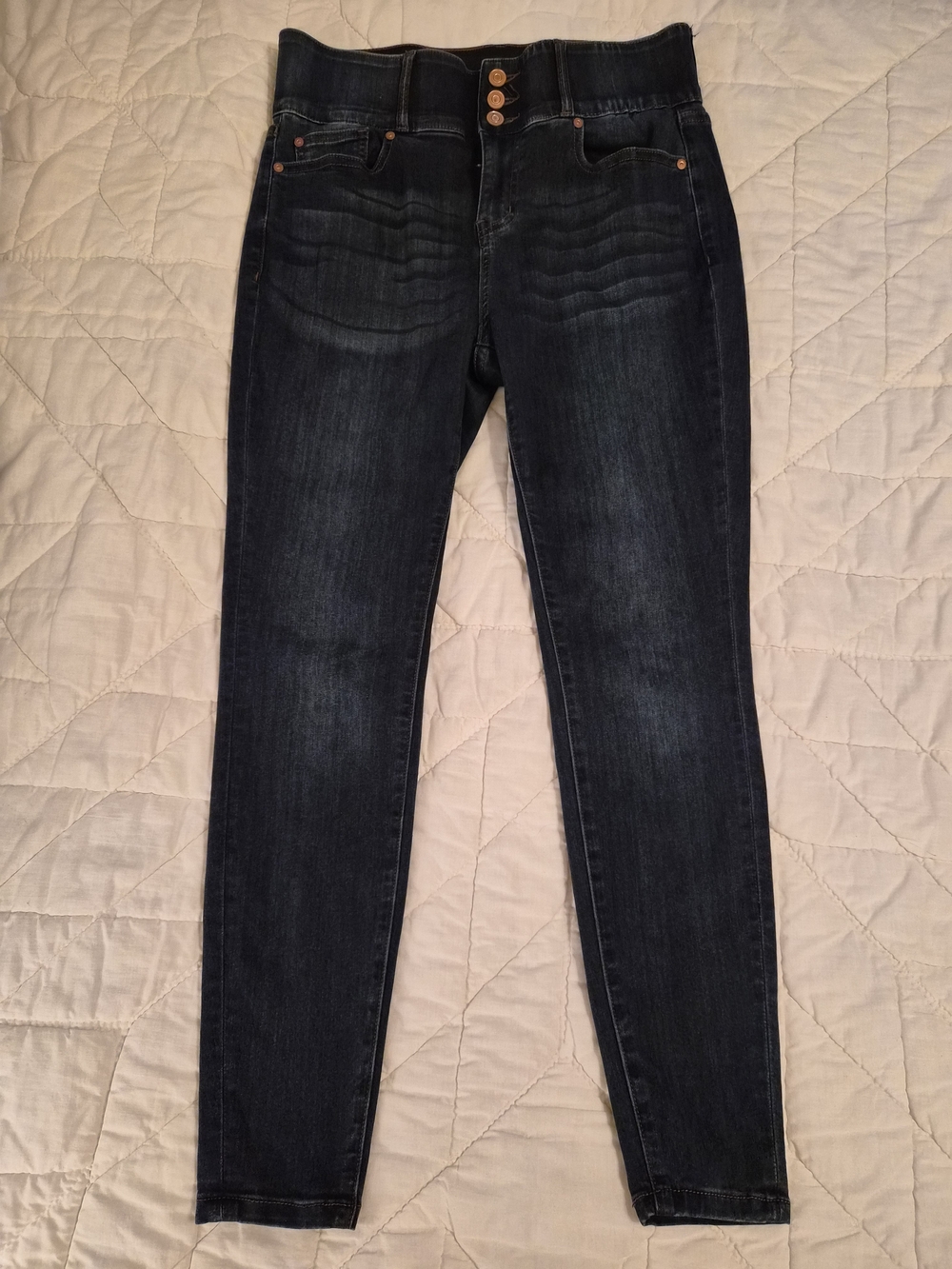 ARULA -3 button High Rise Jeans w/ Comfort Waistband - Size 10